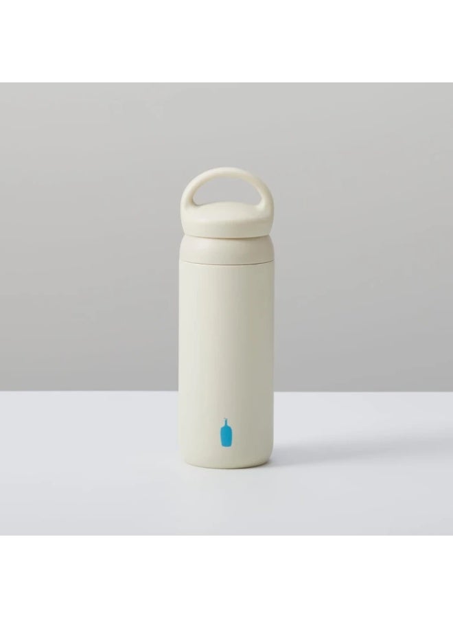 بلو بتل كوفي كوب سفر معزول بتفريغ الهواء من بلو بوتل كوفي × مير - زجاجة ماء مانعة للتسرب سعة 12 أونصة مع مقبض حمل - مصنوع من الفولاذ المقاوم للصدأ عالي الجودة - تصميم أبيض بسيط - Image 4